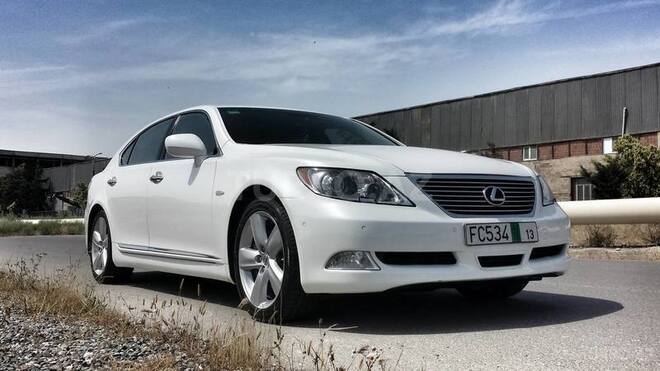 Lexus LS 460 2007, 143,000 km - 4.6 л - Bakı