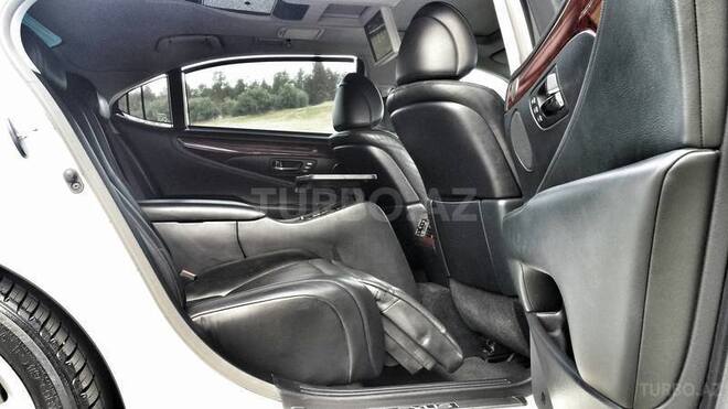Lexus LS 460 2007, 143,000 km - 4.6 л - Bakı
