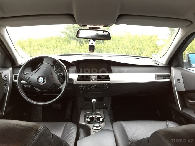 BMW 520 2004, 129,000 km - 2.2 l - Bakı