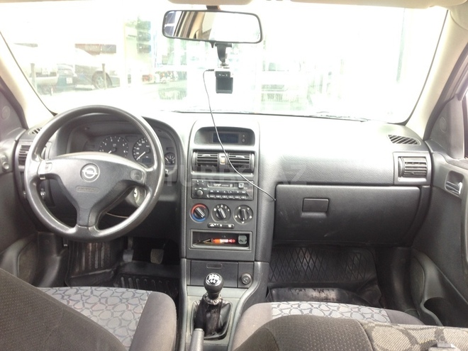 Opel Astra 1999, 303,085 km - 1.6 l - Quba