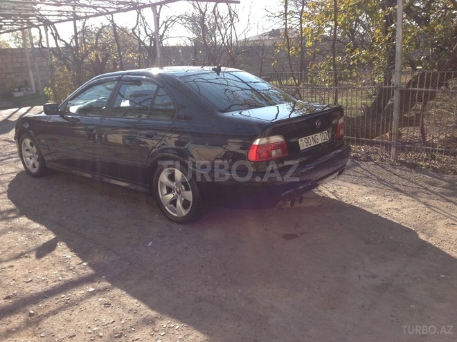 BMW 528 2000, 240,000 km - 2.8 l - Bakı