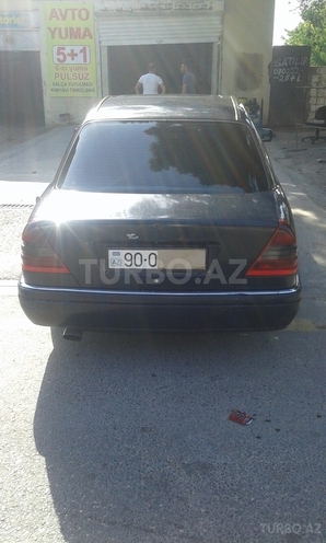 Mercedes C 220 1995, 230,000 km - 2.2 l - Bakı