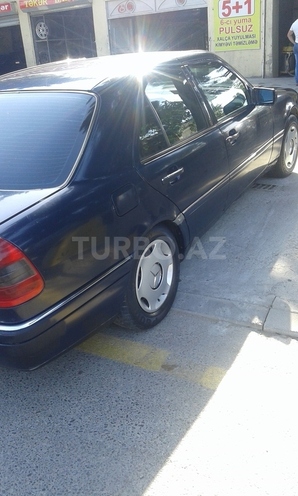 Mercedes C 220 1995, 230,000 km - 2.2 l - Bakı