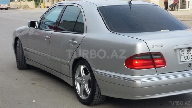 Mercedes E 320 2000, 163,000 km - 3.2 l - Bakı
