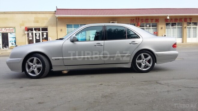 Mercedes E 320 2000, 163,000 km - 3.2 l - Bakı