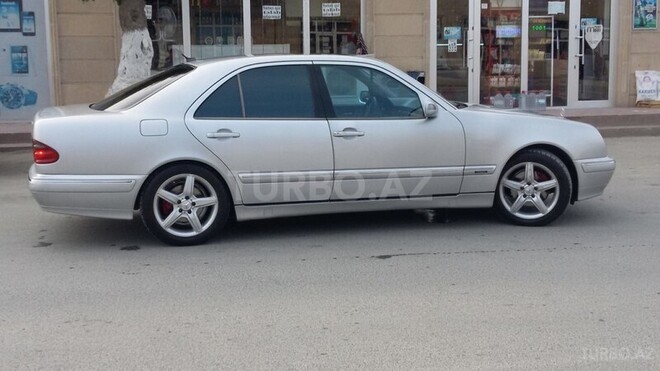 Mercedes E 320 2000, 163,000 km - 3.2 l - Bakı
