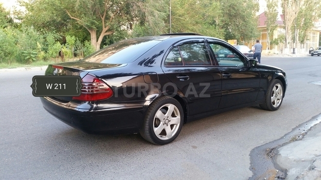 Mercedes E 220 2002, 245,555 km - 2.2 l - Bakı