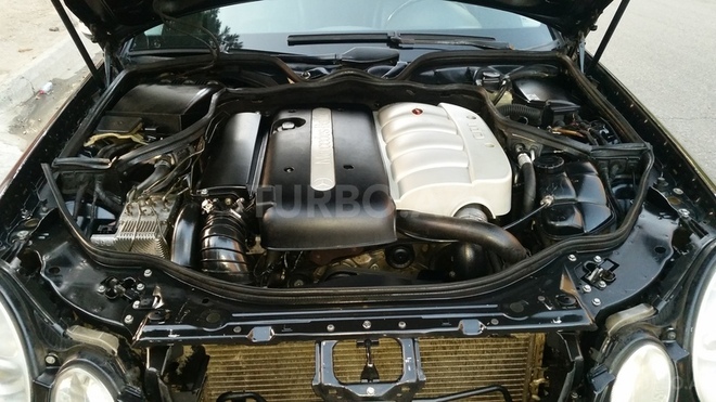 Mercedes E 220 2002, 245,555 km - 2.2 l - Bakı