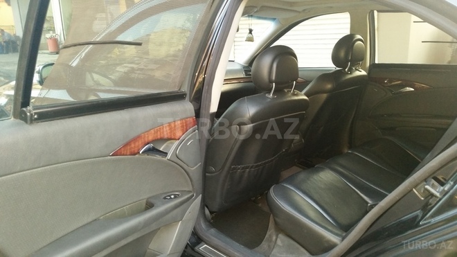 Mercedes E 220 2002, 245,555 km - 2.2 l - Bakı