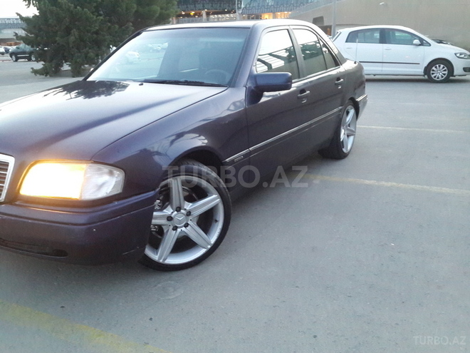 Mercedes C 250 1996, 335,000 km - 2.5 l - Bakı