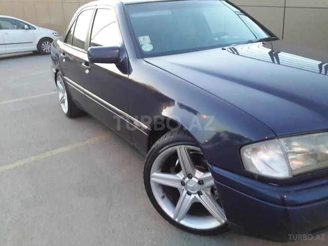 Mercedes C 250 1996, 335,000 km - 2.5 l - Bakı