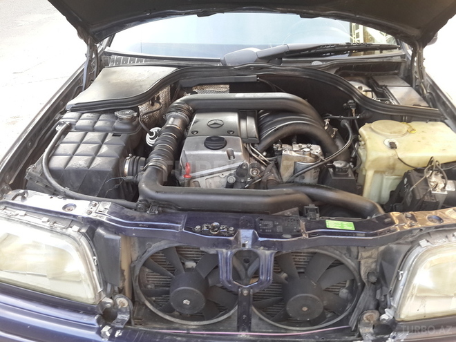 Mercedes C 250 1996, 335,000 km - 2.5 l - Bakı