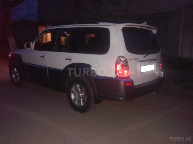 Hyundai Terracan 2003, 145,000 km - 3.5 l - Tovuz
