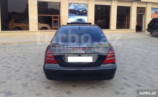 Mercedes E 220 2002, 200,000 km - 2.2 л - Bakı