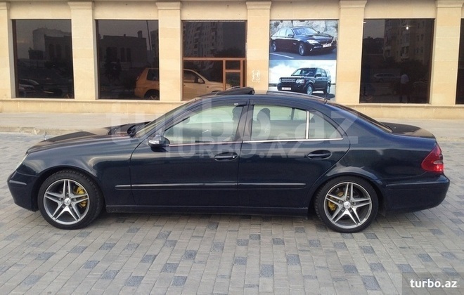 Mercedes E 220 2002, 200,000 km - 2.2 л - Bakı