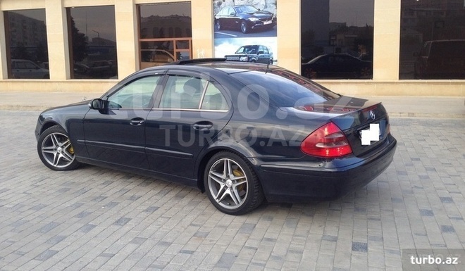 Mercedes E 220 2002, 200,000 km - 2.2 л - Bakı