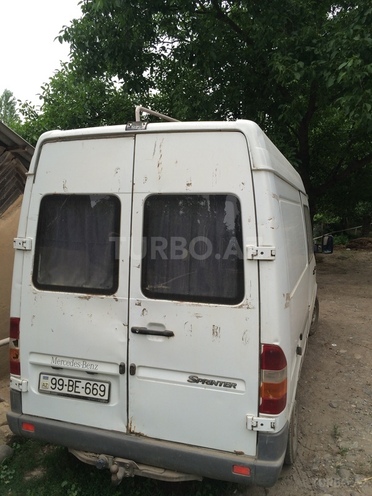 Mercedes Sprinter 212 2002, 370,000 km - 0.3 л - Qusar