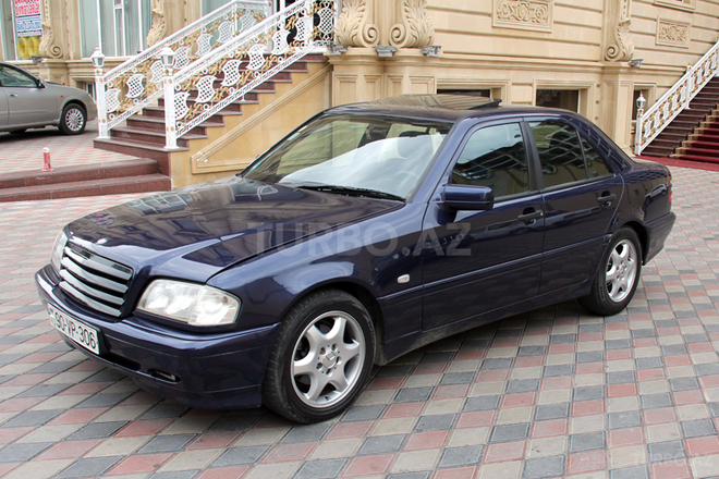 Mercedes C 180 1998, 238,000 km - 1.8 l - Bakı