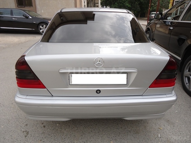 Mercedes C 240 1997, 126,777 km - 2.4 l - Bakı