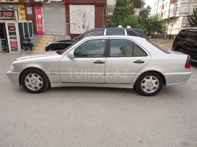 Mercedes C 240 1997, 126,777 km - 2.4 l - Bakı