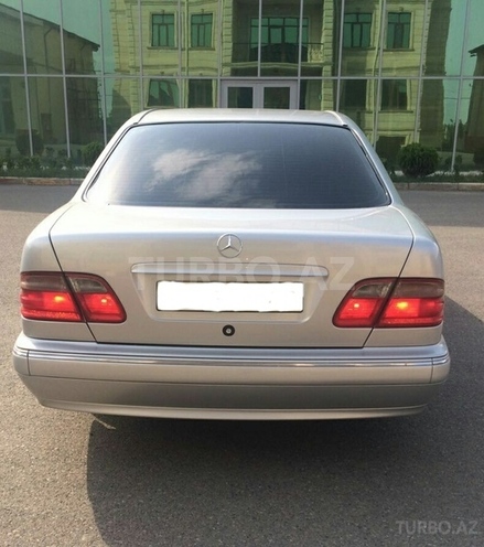 Mercedes E 220 2000, 112,287 km - 2.2 l - Bakı