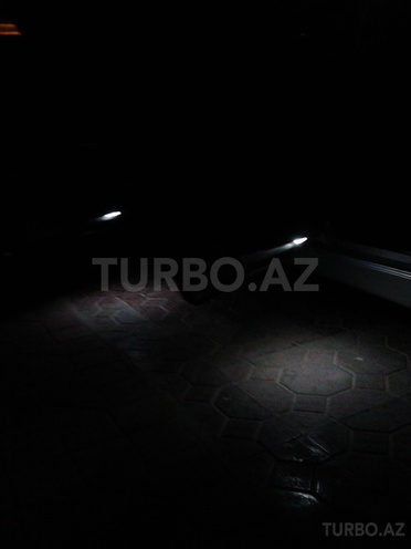 Mercedes E 220 2000, 112,287 km - 2.2 l - Bakı