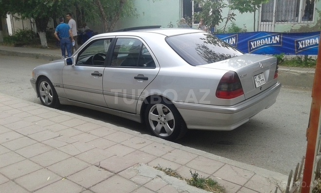 Mercedes C 230 2000, 175,000 km - 2.3 l - Sumqayıt
