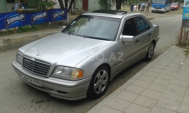 Mercedes C 230 2000, 175,000 km - 2.3 l - Sumqayıt