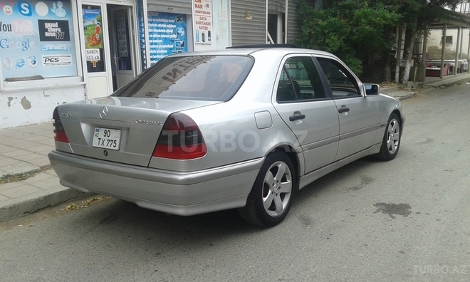 Mercedes C 230 2000, 175,000 km - 2.3 l - Sumqayıt