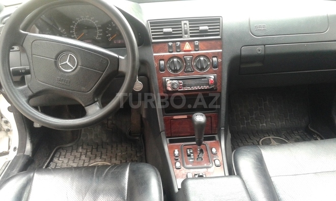 Mercedes C 230 2000, 175,000 km - 2.3 l - Sumqayıt
