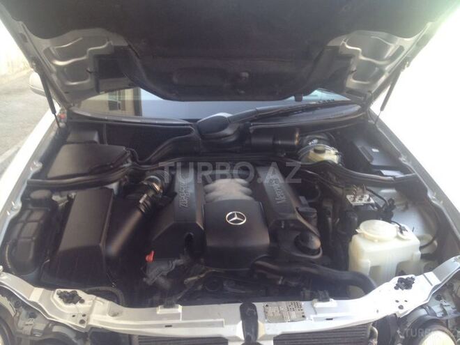 Mercedes E 280 2000, 165,000 km - 2.8 l - Bakı