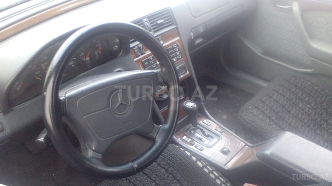 Mercedes C 220 1994, 410,000 km - 2.2 l - Bakı