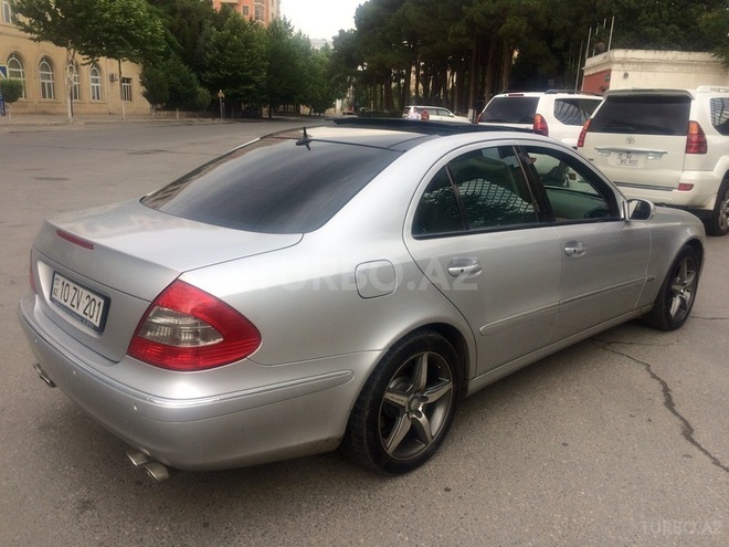 Mercedes E 200 2002, 250,000 km - 2.0 л - Bakı