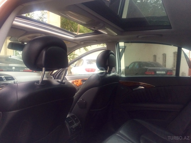 Mercedes E 200 2002, 250,000 km - 2.0 л - Bakı