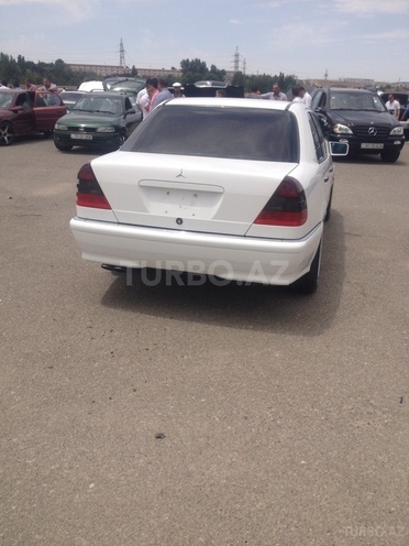 Mercedes C 240 1999, 128,000 km - 2.4 л - Bakı