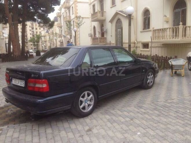 Volvo  1998, 200,000 km - 2.5 l - Bakı