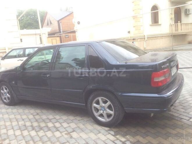 Volvo  1998, 200,000 km - 2.5 l - Bakı