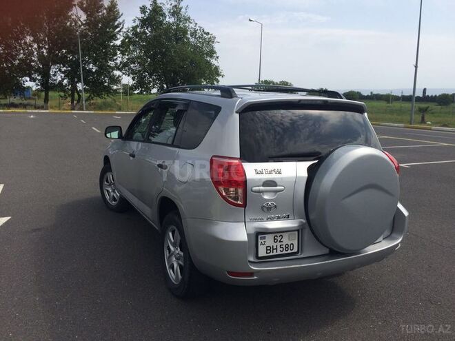 Toyota RAV4 2008, 98,000 km - 2.4 l - Zaqatala