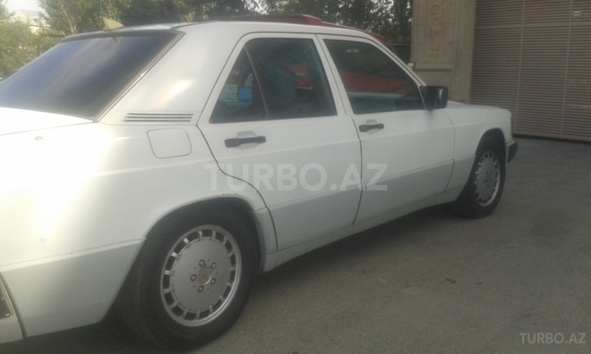 Mercedes 190 1990, 331,000 km - 2.0 l - Bakı