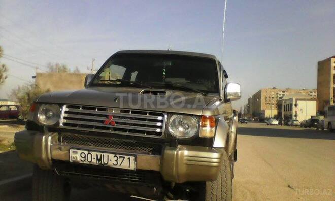 Mitsubishi Pajero 1996, 270,000 km - 2.8 l - Bakı