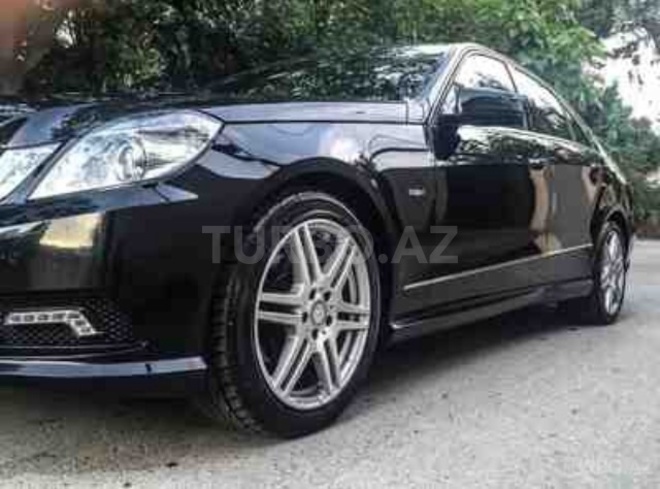 Mercedes E 350 2010, 150,000 km - 3.5 l - Bakı