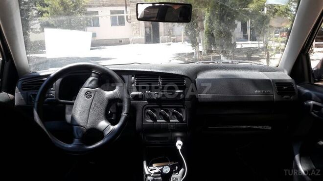 Volkswagen Golf 1998, 210,000 km - 1.8 l - Sumqayıt