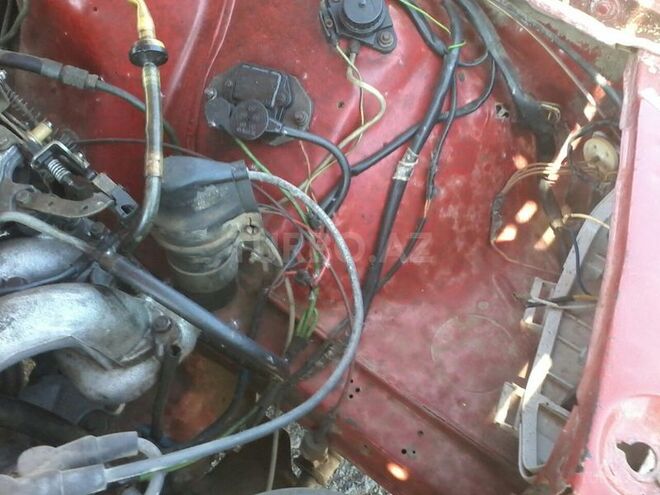 Mercedes 190 1988, 250,000 km - 2.0 l - Sumqayıt