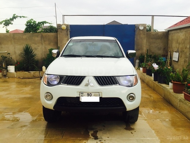 Mitsubishi L200 2007, 167,000 km - 2.5 l - Bakı