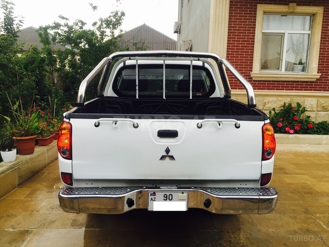 Mitsubishi L200 2007, 167,000 km - 2.5 l - Bakı