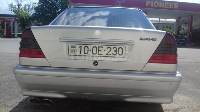 Mercedes C 230 1998, 2,333,330 km - 2.3 l - Qusar
