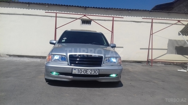 Mercedes C 230 1998, 2,333,330 km - 2.3 l - Qusar