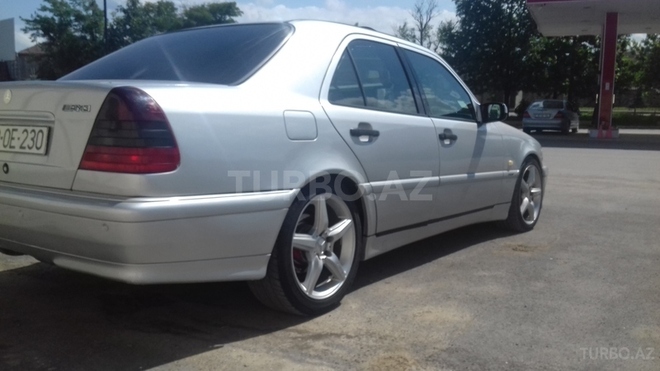 Mercedes C 230 1998, 2,333,330 km - 2.3 l - Qusar