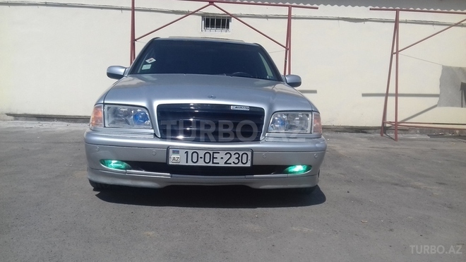 Mercedes C 230 1998, 2,333,330 km - 2.3 l - Qusar