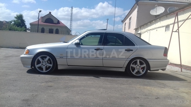 Mercedes C 230 1998, 2,333,330 km - 2.3 l - Qusar